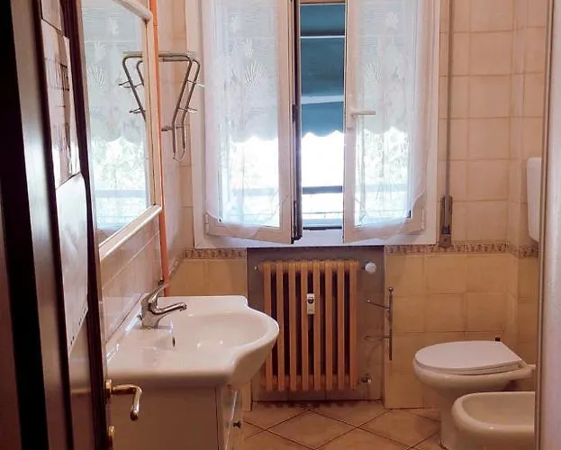 Euro House * مودينا