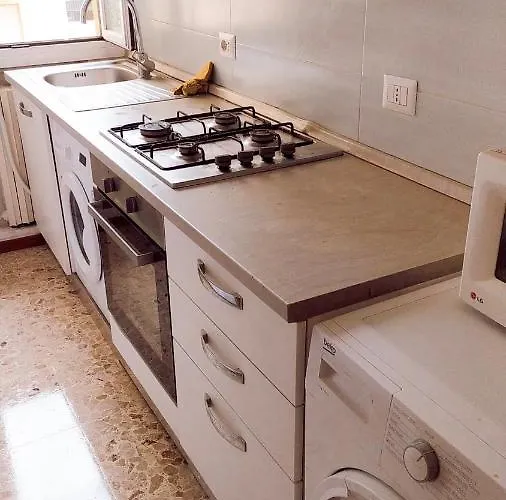 Euro House بيت شباب *